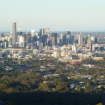 Mount Coot-tha Lookout: Brisbane city skyline
